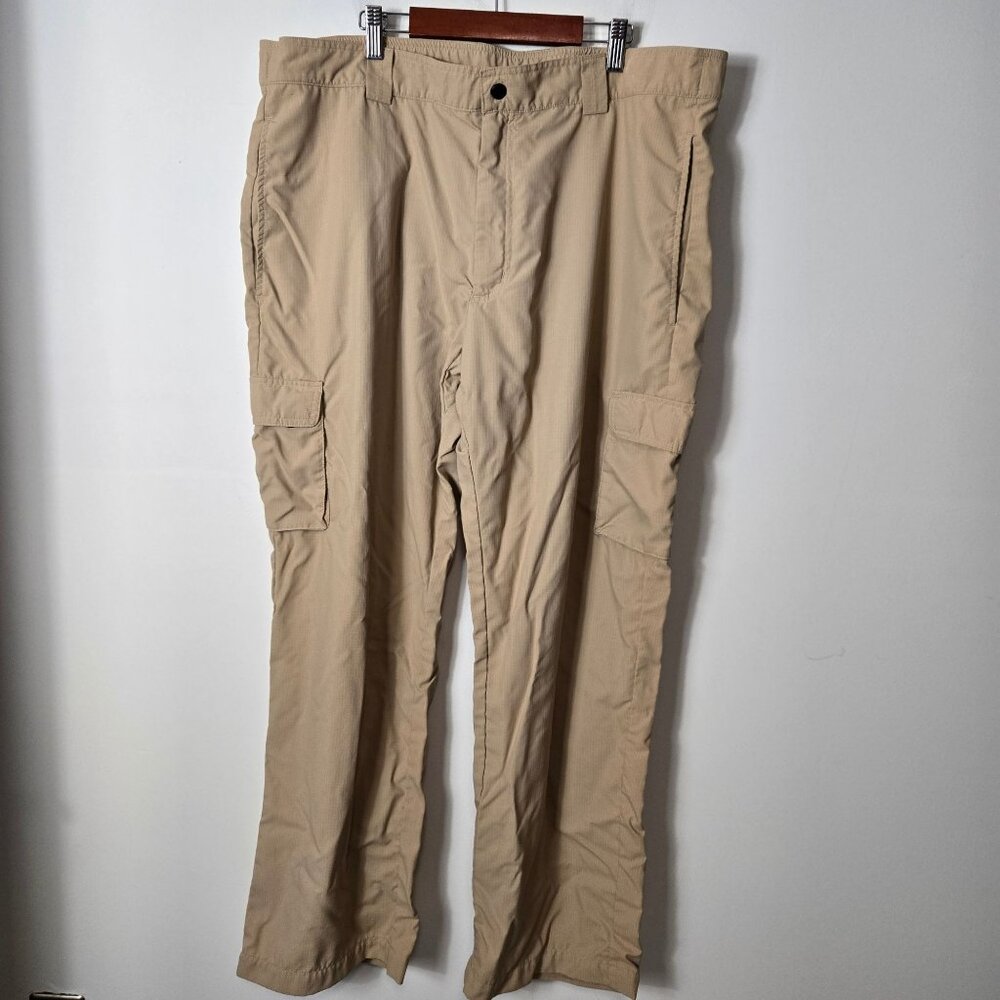 Duluth Trading Co Men's 40x30 Size Men's Armachillo Standard Fit Pants Tan Nylon